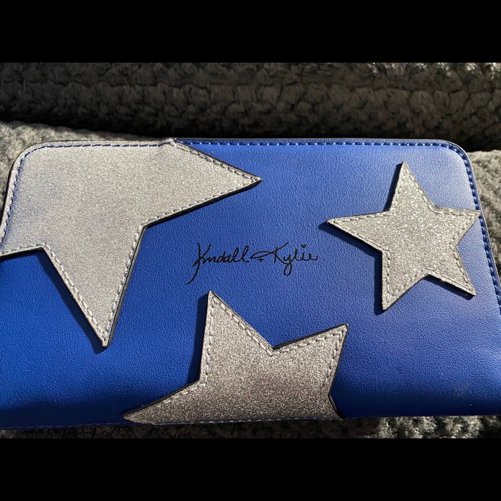 Kendall + Kylie blue stars zip around wallet